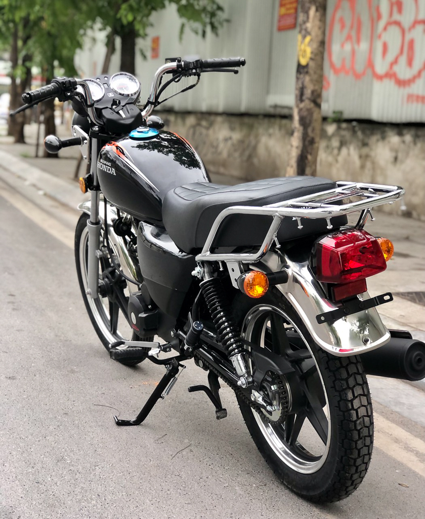 Xe côn tay giá rẻ Honda CB 125 Shine SP 2018 trình làng